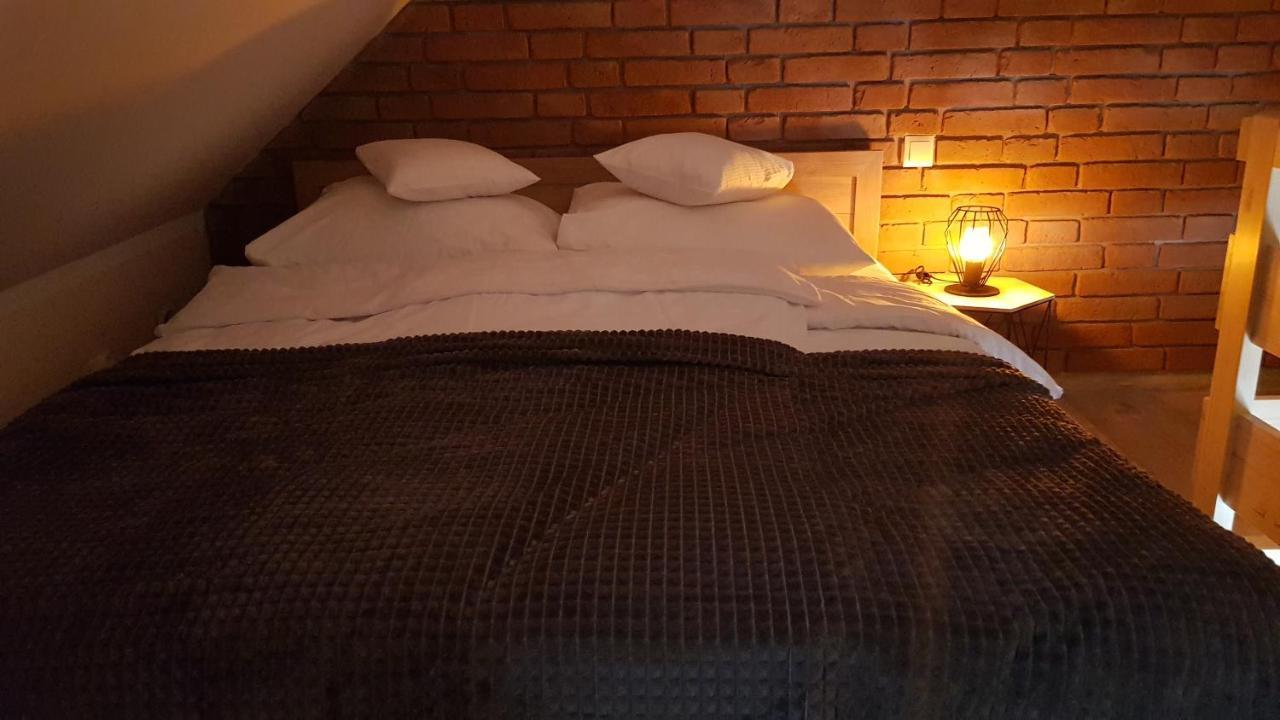 Apartament Komarno III 耶莱尼亚古拉 外观 照片