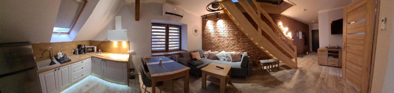 Apartament Komarno III 耶莱尼亚古拉 外观 照片