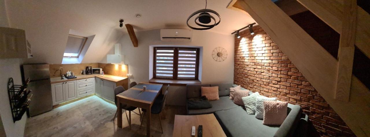 Apartament Komarno III 耶莱尼亚古拉 外观 照片